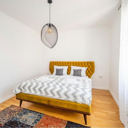 Ferhadija Lounge Appartement Sarajevo Buitenkant foto