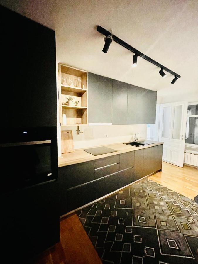 Ferhadija Lounge Appartement Sarajevo Buitenkant foto